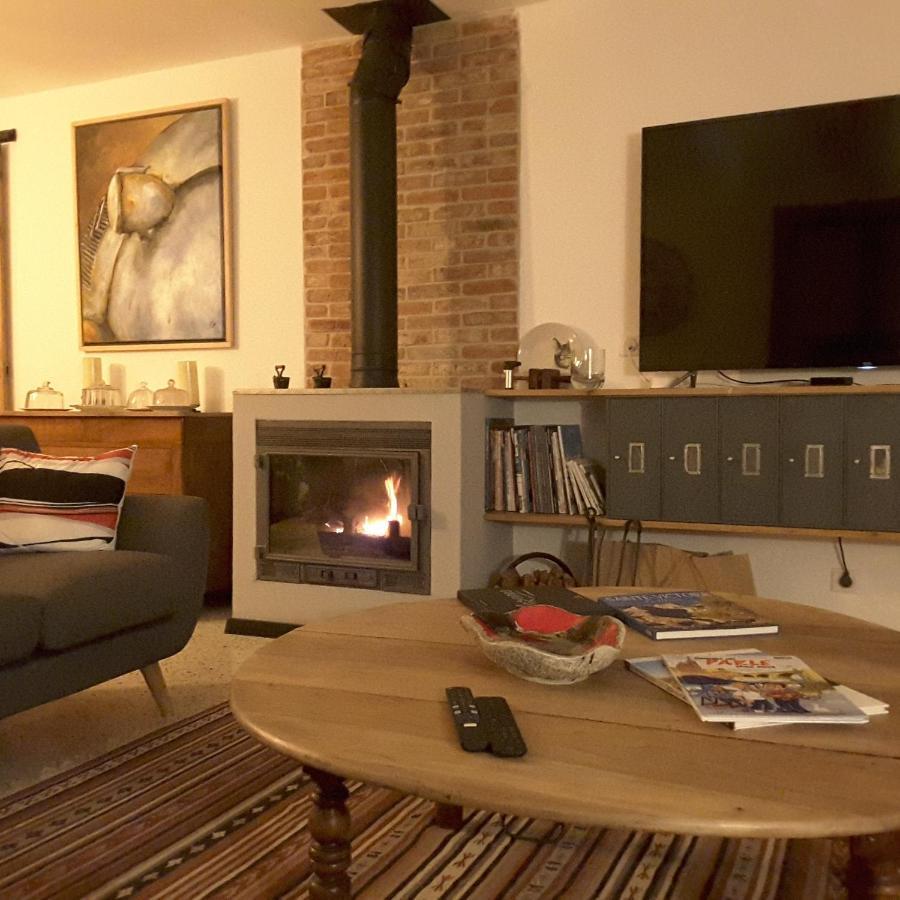 Philoxenia Bed and Breakfast Pourrieres Exteriör bild